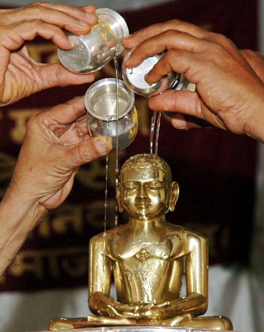 Mahavir Jayanti, also known as Mahavir Janma Kalyanak, is the most important religious holiday for Jains. Mahavir Jayanti,happy Mahavir Jayanti,Mahavir Jayanti messages,Mahavir Jayanti wishes,Mahavir Jayanti 2016,mahavir jayanti,Mahavir Jayanti quotes,Mahavir Jayanti greetings