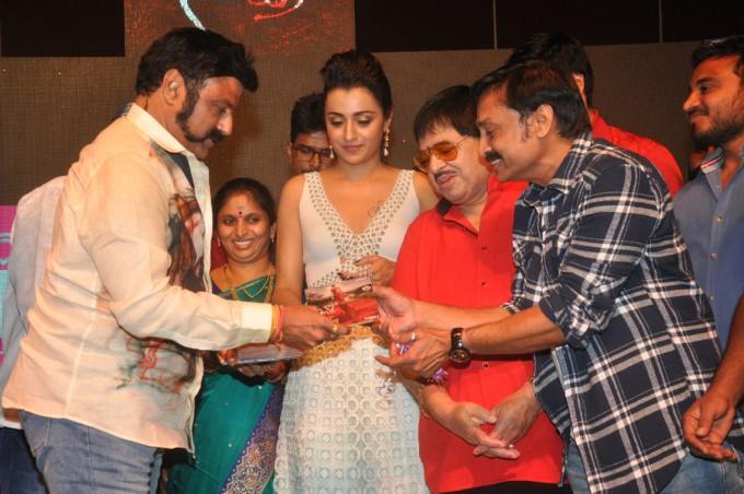 Telugu movie Nayaki Audio launch event held at Hyderabad. Celebs like Nandamuri Balakrishna, Trisha Krishnan, Sushma Raj and others graced the event. Nayaki Audio Launch,Nayaki Audio,Nayaki music,Nayaki music launch,Nandamuri Balakrishna,Trisha Krishnan,Sushma Raj,Trisha,Nayaki,Nayaki trailer,Nayaki Audio Launch pics,Nayaki Audio Launch images,Nayaki Audio Launch stills,Nayaki Audio Launch pictures