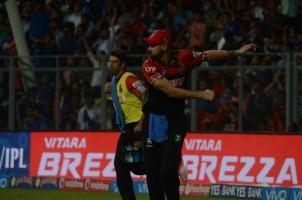 Mumbai Indians thrash Bangalore,Mumbai Indians,Rohit Sharma,Royal Challengers Bangalore,Indian Premier League,Indian Premier League 2016,Indian Premier League 9,IPL,IPL 2016,IPL 9