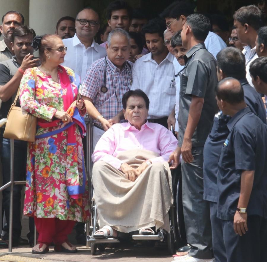 Veteran actor Dilip Kumar, who was hospitalized for a few days due to ill-health, was discharged on Thursday and his doctor says that he is fit and doesn't require bed rest at home. Veteran actor Dilip Kumar,Dilip Kumar,actor Dilip Kumar,Dilip Kumar discharged from Lilavati Hospital,Lilavati Hospital