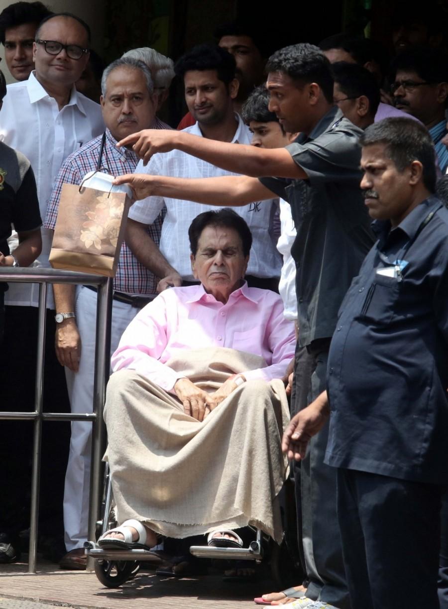 Veteran actor Dilip Kumar, who was hospitalized for a few days due to ill-health, was discharged on Thursday and his doctor says that he is fit and doesn't require bed rest at home. Veteran actor Dilip Kumar,Dilip Kumar,actor Dilip Kumar,Dilip Kumar discharged from Lilavati Hospital,Lilavati Hospital