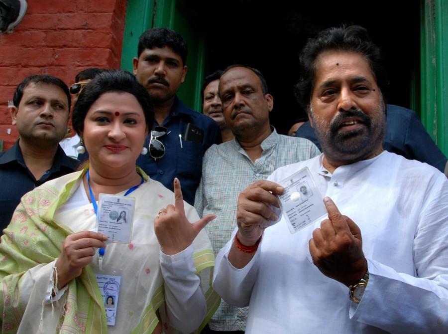 Amid allegations of widespread violence including the death of a Marxist activist, polling came to end for the third phase of the West Bengal assembly polls in 62 seats spread across four districts on Thursday. West Bengal Elections,West Bengal Elections 2016,West Bengal,West Bengal Elections 2016 Phase 3,Marxist activist,West Bengal assembly polls,West Bengal polls