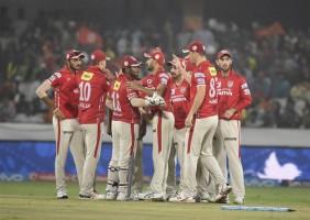 Sunrisers Hyderabad beat Kings XI Punjab,Sunrisers Hyderabad beat Kings XI Punjab by 5 wickets,Sunrisers Hyderabad,Kings XI Punjab,IPL 2016,IPL 2016 pics,IPL 2016 images,IPL 2016 stills,IPL 2016 pictures