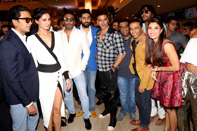 The filmmakers of Housefull 3, starring Akshay Kumar, Riteish Deshmukh, Jacqueline Fernandez, Abhishek Bachchan, Nargis Fakhri, Boman Irani and Lisa Haydon, have released the trailer of the film. Housefull 3 Trailer,Housefull 3 Trailer Launch,Housefull 3,Akshay Kumar,Riteish Deshmukh,Jacqueline Fernandez,Abhishek Bachchan,Nargis Fakhri,Boman Irani,Lisa Haydon,Housefull 3 Trailer Launch pics,Housefull 3 Trailer Launch images,Housefull 3 Trailer Lau