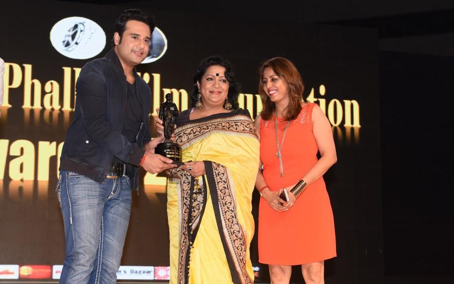 Dadasaheb Phalke Film Foundation Award 2016,Dadasaheb Phalke Film Foundation Award,Dadasaheb Phalke award,Lalit Pandit,Bhappi Lahiri,Madhur Bhandarkar,Manoj Bajpai,Sameer,Armaan,Amal Malik,Dadasaheb Phalke Film awards,Dadasaheb Phalke Film awards pics,Dad