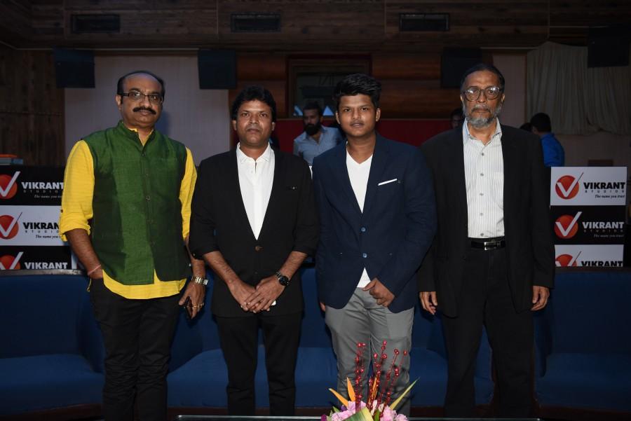 Bollywood actor Amitabh Bachchan launches Vikrant Studios. Amitabh Bachchan,Amitabh Bachchan launches Vikrant Studios,Vikrant Studios,Rajesh Shringarpure,Pratap sarnaik,Joe Rajan,DJ Sheizwood,Shweta Khanduri,Mohit Madan,Vikrant Post Production Studios launched at Andheri with Amitabh Bachchan's Blessings,Ami