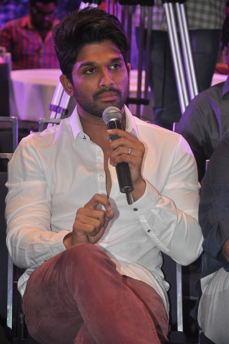 Telugu movie Sarrainodu success meet held at Hyderabad on 25th April. Celebs like Allu Arjun, Rakul Preet Singh, Catherine Tresa, Boyapati Srinu, Allu Aravind, Rishi Punjabi, Srikanth and others grace the event. Sarrainodu success meet,Sarrainodu,Allu Arjun,Rakul Preet Singh,Catherine Tresa,Boyapati Srinu,Allu Aravind,Rishi Punjabi,Srikanth,Sarrainodu success meet pics,Sarrainodu success meet images,Sarrainodu success meet photos,Sarrainodu success meet stills,Sa