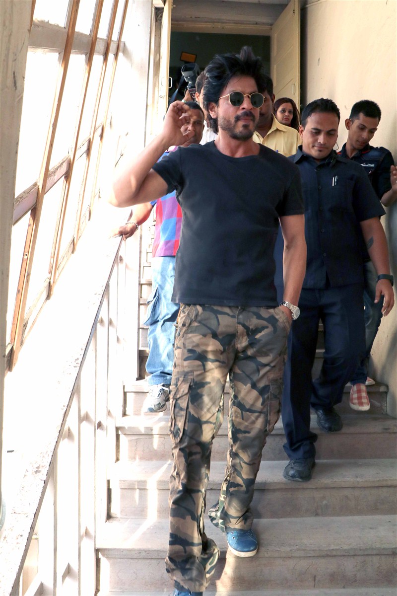 Shah Rukh Khan's 6 Different Looks In Jawan Prevue