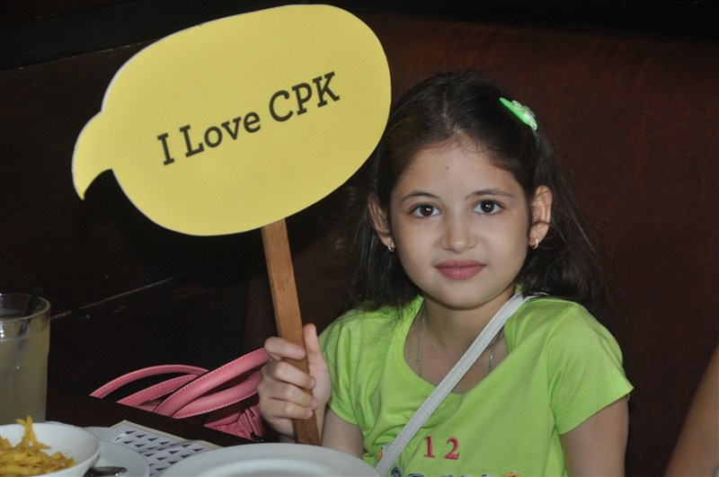 Bajrangi Bhaijaan fame, Harshaali Malhotra spotted at California Pizza Kitchen, Lower Parel. Harshaali Malhotra,child artiste Harshaali Malhotra,Bajrangi Bhaijaan fame Harshaali Malhotra,Harshaali Malhotra spotted at California Pizza Kitchen,California Pizza Kitchen,Harshaali Malhotra pics,Harshaali Malhotra images,Harshaali Malhotra stills,Harsh