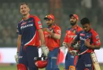 Gujarat Lions edged out a spirited Delhi Daredevils by one run in a thrilling Indian Premier League (IPL) clash that went right down to the last ball at the Ferozshah Kotla Stadium on Wednesday.