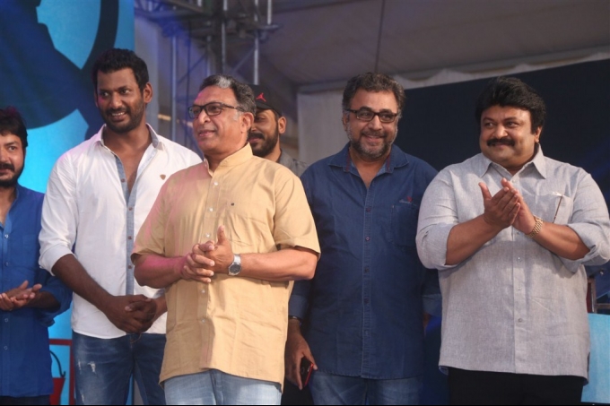 Kamal Haasan, Shruti Haasan, Vishal, Nassar at Sabash Naidu Movie ...