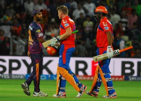 Gujarat Lions rode on a collective batting effort by Dwayne Smith (63 off 37) and Brendon McCullum (43 off 22) which helped them edge past Rising Pune Supergiants by three wickets in a nail-biting Indian Premier League (IPL) match at the Maharashtra Cricket Association Stadium on Friday.