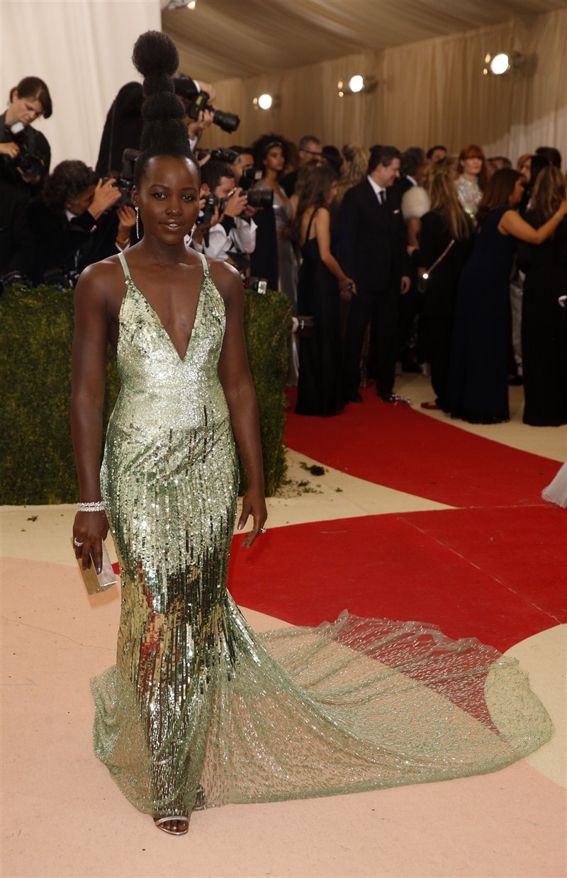 Celebs like Blake Lively, Kanye West, Kim Kardashian, Singer Katy Perry, Singer Beyonce, Singer FKA Twigs and actor Robert Pattinson at Metropolitan Museum of Art Costume Institute Gala (Met Gala). Met Gala,Metropolitan Museum of Art Costume Institute,Blake Lively,Kanye West,Kim Kardashian,Singer Katy Perry,Singer Beyonce,Singer FKA Twigs,Robert Pattinson,fashion event