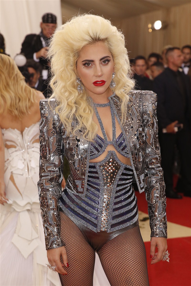 Celebs like Blake Lively, Kanye West, Kim Kardashian, Singer Katy Perry, Singer Beyonce, Singer FKA Twigs and actor Robert Pattinson at Metropolitan Museum of Art Costume Institute Gala (Met Gala). Met Gala,Metropolitan Museum of Art Costume Institute,Blake Lively,Kanye West,Kim Kardashian,Singer Katy Perry,Singer Beyonce,Singer FKA Twigs,Robert Pattinson,fashion event