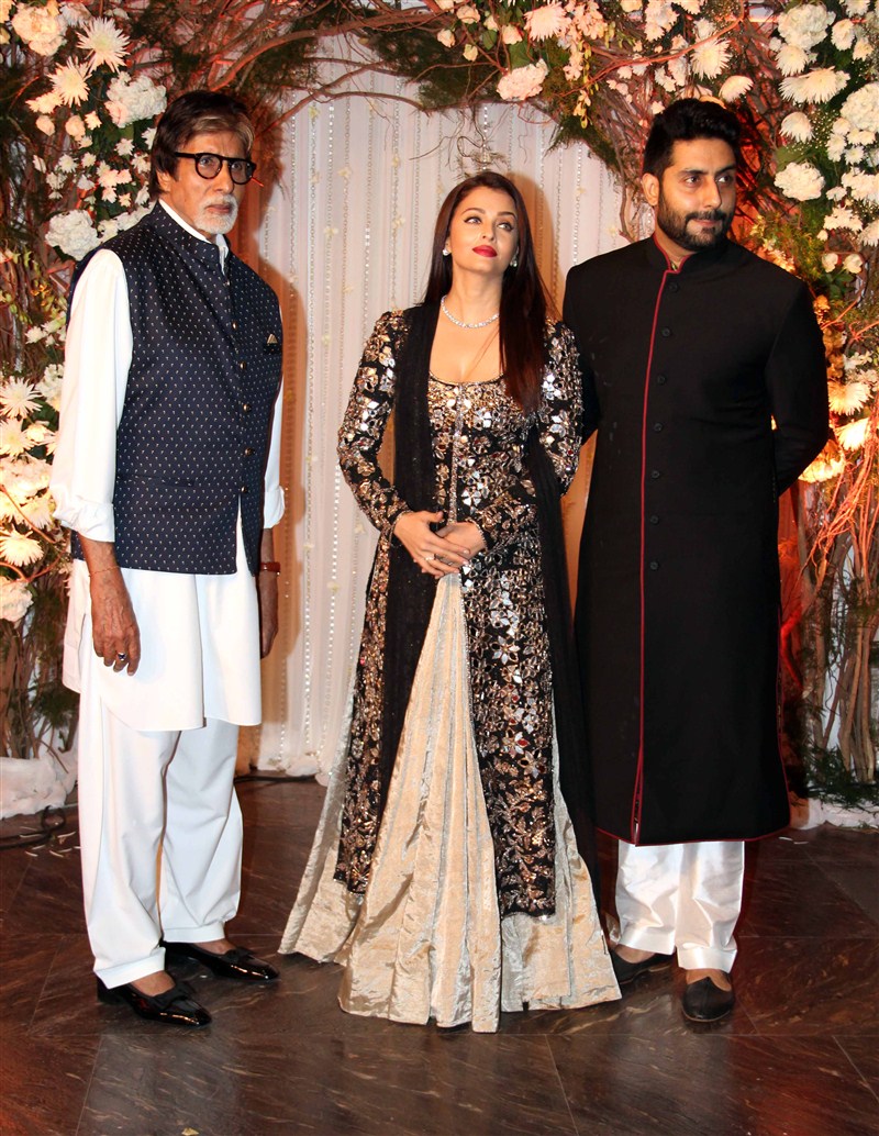 Bipasha Basu and Karan Singh Grover's wedding reception,Bipasha Basu wedding reception,Karan Singh Grover wedding reception,Salman Khan,Shah Rukh Khan,Aishwarya Rai,Preity Zinta,Riteish Deshmukh,Sanjay Dutt,Ranbir Kapoor,Abhishek Bachchan,Aishwarya R