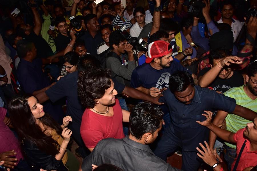 Bollywood actor Tiger Shroff and Shraddha Kapoor visit Chandan Theatre to witness audience reactions. Tiger Shroff,Shraddha,Shraddha Kapoor,Chandan Theatre,Tiger Shroff and Shraddha Kapoor