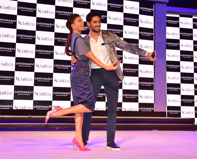 Bollywood actress Jacqueline Fernandez and actor Sidharth Malhotra during the launch of new smartphone LeEco in Mumbai. Sidharth Malhotra,Jacqueline Fernandez,LeEco's Supertainment Smartphone,LeEco's,LeEco,Sidharth Malhotra and Jacqueline Fernandez,Sidharth Malhotra & Jacqueline Fernandez,Supertainment Smartphone,Smartphone