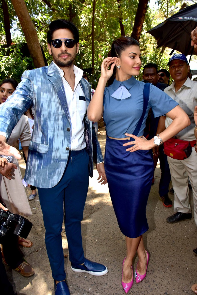 Bollywood actress Jacqueline Fernandez and actor Sidharth Malhotra during the launch of new smartphone LeEco in Mumbai. Sidharth Malhotra,Jacqueline Fernandez,LeEco's Supertainment Smartphone,LeEco's,LeEco,Sidharth Malhotra and Jacqueline Fernandez,Sidharth Malhotra & Jacqueline Fernandez,Supertainment Smartphone,Smartphone