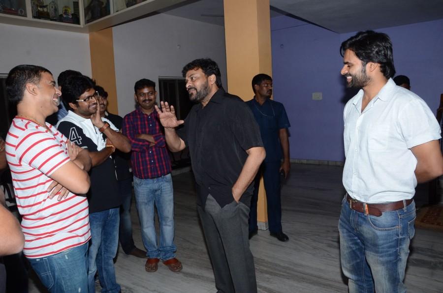 Megastar Chiranjeevi watches Supreme movie with actor Sai Dharam Tej. Chiranjeevi,Chiranjeevi watches Supreme movie with Sai Dharam Tej,Supreme,Sai Dharam Tej,Chiranjeevi with Sai Dharam Tej,Supreme special screening,Supreme movie,telugu movie Supreme