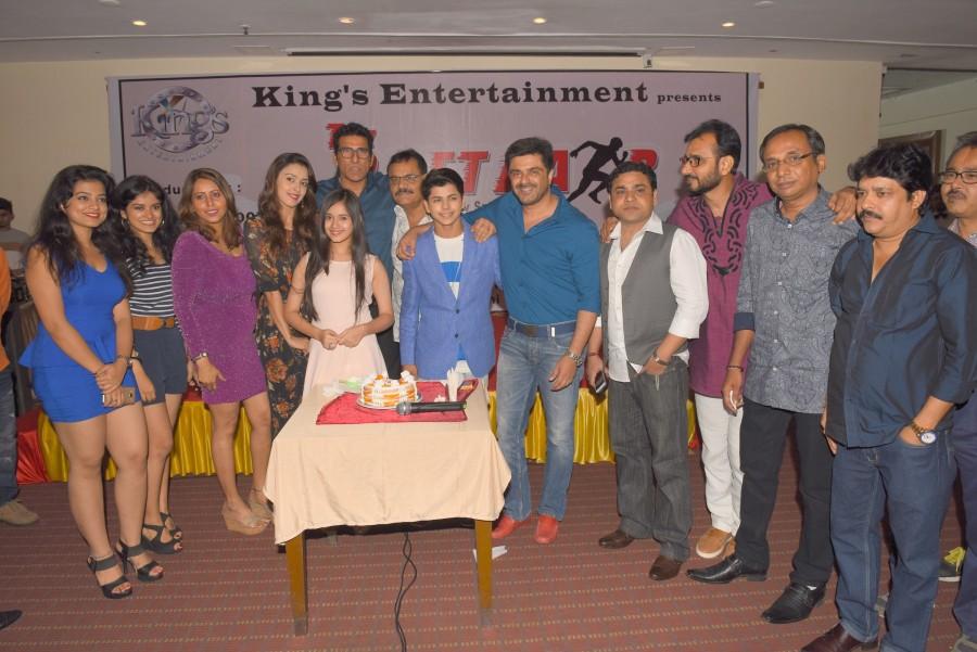 Glitz & Glamour, Gloss & Shine! The mahurat of the film Samir Soni,Siddharth Nigam,Tez Raftaar,Tez Raftaar movie launch,Tez Raftaar movie launch pics,Tez Raftaar movie launch images,Tez Raftaar movie launch photos,Tez Raftaar movie launch stills,Tez Raftaar movie launch pictures