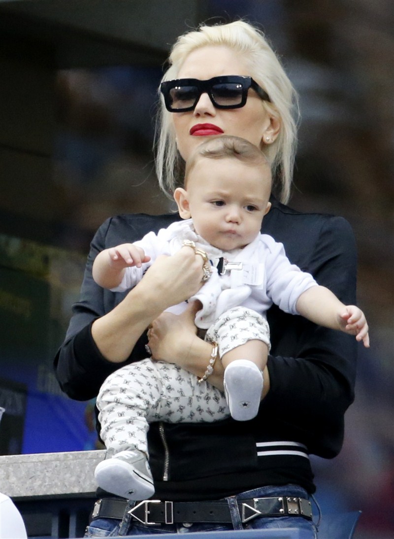 A Mother's Day look at famous moms. Mother's Day,Mother's Day 2016,famous moms,hollywood famous moms,Mother's Day Special,Mother's Day Special pics,Mother's Day Special images,Mother's Day Special photos,Mother's Day Special pictures