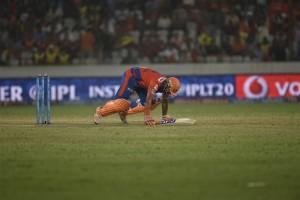 Sunrisers Hyderabad trash Gujarat Lions,Sunrisers Hyderabad beat Gujarat Lions,Sunrisers Hyderabad vs Gujarat Lions,Sunrisers Hyderabad,Gujarat Lions,IPL 2016,IPL pics,IPL images,IPL photos,IPL stills,IPL pictures
