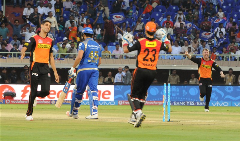 Riding on Shikhar Dhawan's unbeaten 82 followed by an impressive performance by the bowlers, Sunrisers Hyderabad outclassed defending champions Mumbai Indians by 85 runs in an Indian Premier League (IPL) match on Sunday. Sunrisers Hyderabad trash Mumbai Indians,Sunrisers Hyderabad beat Mumbai Indians,Sunrisers Hyderabad,Mumbai Indians,Shikhar Dhawan,Indian Premier League,Indian Premier League 2016,Indian Premier League 9,IPL 2016