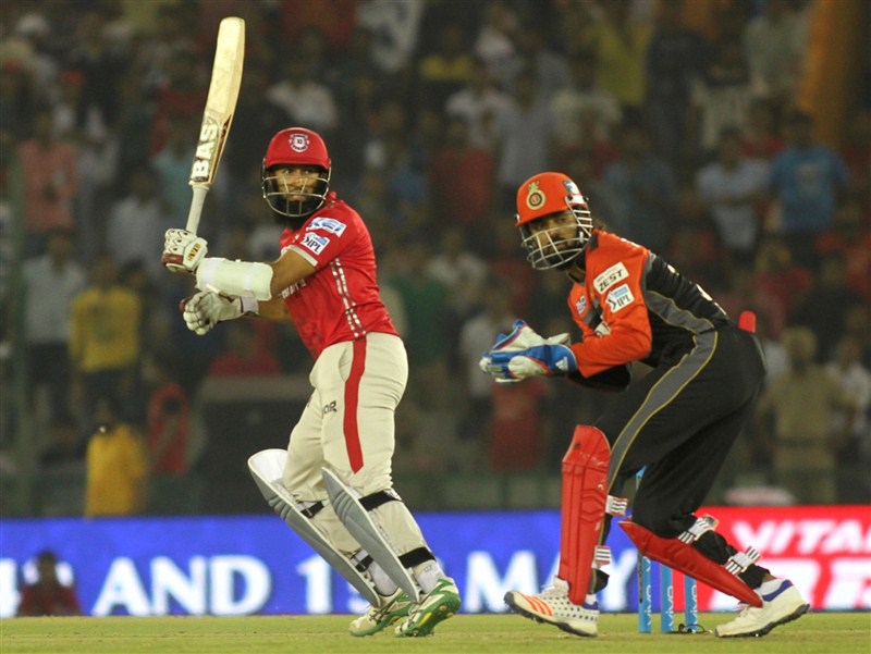 A valiant effort from Murali Vijay went in vain as Royal Challengers Bangalore (RCB) sneaked past Kings XI Punjab by one run in a nail-biting league encounter of the Indian Premier League at the Punjab Cricket Association Stadium on Monday. RCB beat KXIP by 1 run,RCB beat KXIP,RCB trash KXIP,Kings XI Punjab,Royal Challengers Bangalore,Indian Premier League,Indian Premier League 2016,Indian Premier League 9,IPL 2016,IPL pics,IPL images,IPL photos