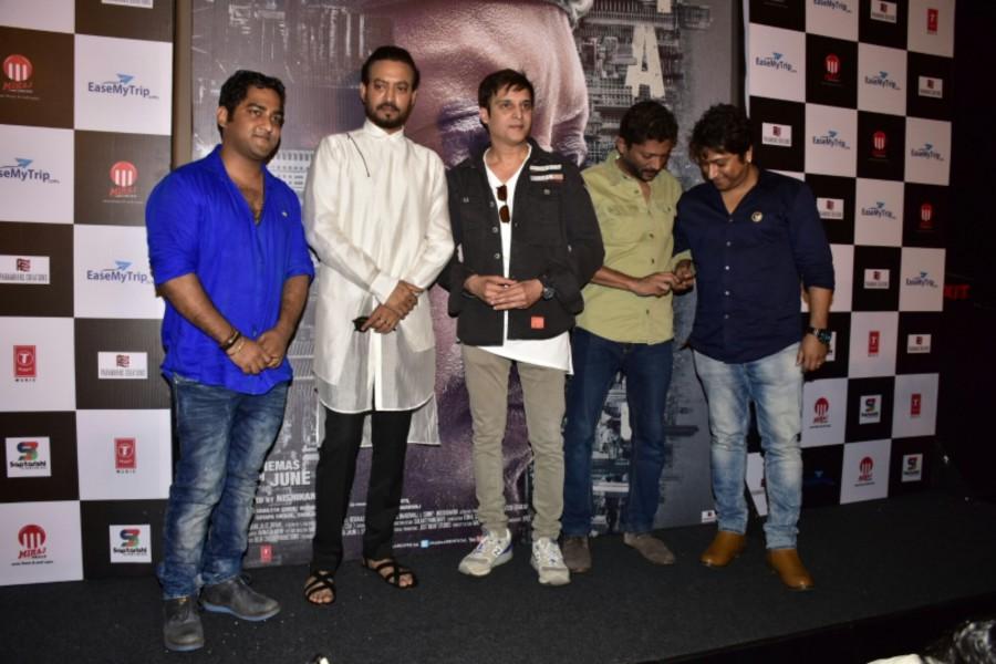 Bollywood actor Irrfan Khan presents Madaari trailer along with his son. Irrfan Khan,Irrfan Khan with his son,Madaari trailer,Madaari,Madaari trailer launch,Madaari trailer launch pics,Madaari trailer launch images,Madaari trailer launch photos,Madaari trailer launch stills,Madaari trailer launch pictures,Ayan Khan