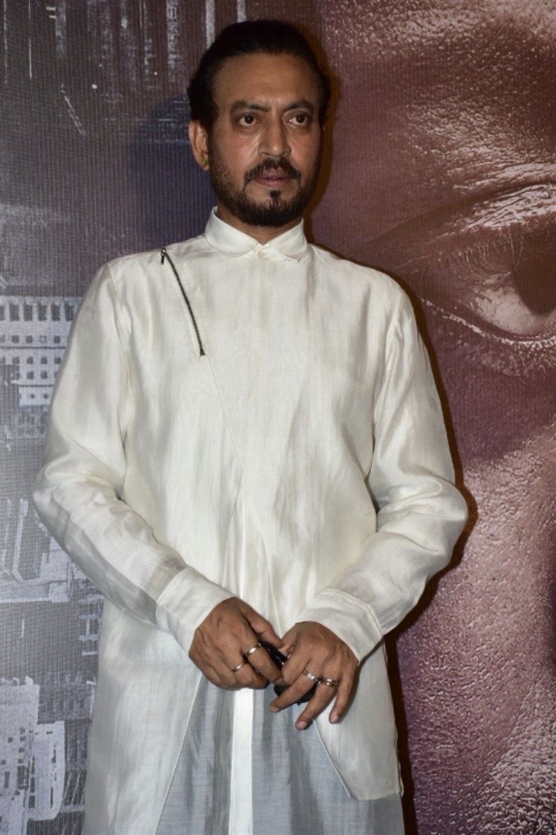Bollywood actor Irrfan Khan presents Madaari trailer along with his son. Irrfan Khan,Irrfan Khan with his son,Madaari trailer,Madaari,Madaari trailer launch,Madaari trailer launch pics,Madaari trailer launch images,Madaari trailer launch photos,Madaari trailer launch stills,Madaari trailer launch pictures,Ayan Khan