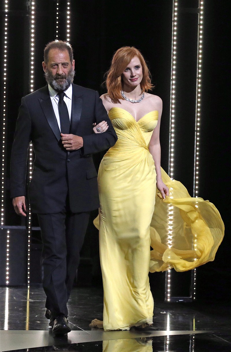 The 69th Cannes Film Festival (Festival de Cannes) officially kicked off on Wednesday evening in the southern French sea resort of Cannes. 69th Cannes Film Festival opening ceremony,Cannes Film Festival opening ceremony,Cannes Film Festival,Julianne Moore,Justin Timberlake,Victoria Beckham,Eva Longoria,Cannes Film Festival opening ceremony pics,Cannes Film Festival opening ceremony images,Ca