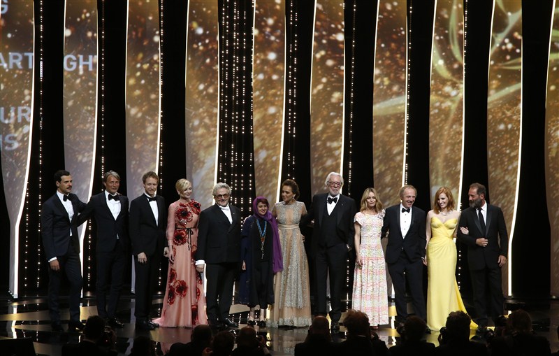 The 69th Cannes Film Festival (Festival de Cannes) officially kicked off on Wednesday evening in the southern French sea resort of Cannes. 69th Cannes Film Festival opening ceremony,Cannes Film Festival opening ceremony,Cannes Film Festival,Julianne Moore,Justin Timberlake,Victoria Beckham,Eva Longoria,Cannes Film Festival opening ceremony pics,Cannes Film Festival opening ceremony images,Ca