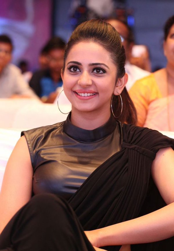 Telugu movie Rayudu Audio Launch held today in Hyderabad. Celebs like Vishal, Sri Divya, Rana Daggubati and others graced the event. Rayudu,Rayudu Audio Launch,Vishal,Sri Divya,Rana Daggubati,Rayudu Audio Launch pics,Rayudu Audio Launch images,Rayudu Audio Launch stills,Rayudu Audio Launch pictures,Rayudu Audio Launch photos,Telugu movie Rayudu,VV Vinayak,Rakul Preet Singh