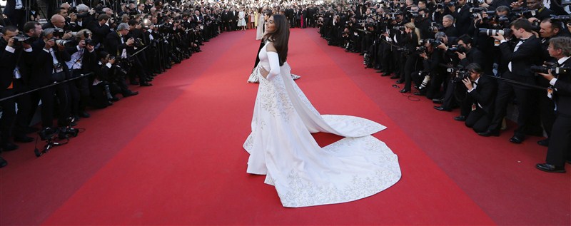 Bollywood actress Sonam Kapoor lived up to her fashionista tag as she walked the red carpet of the 69th Cannes Film Festival on Sunday in a bespoke all-white floor-sweeping gown. Sonam Kapoor,Sonam Kapoor at Cannes red carpet,Sonam Kapoor at Cannes Film Festival,Sonam Kapoor at Cannes,Bollywood actress Sonam Kapoor,Sonam Kapoor pics,Sonam Kapoor images,Sonam Kapoor stills,Sonam Kapoor pictures