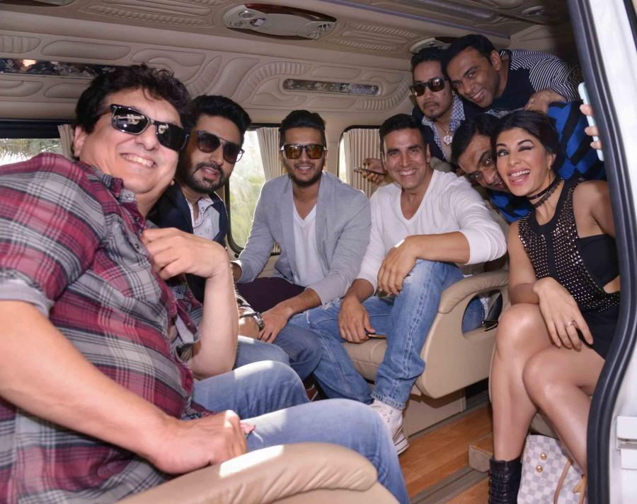 Bollywood actor Akshay Kumar initiates car-pooling for his 'Housefull 3' team. Akshay Kumar,Housefull 3,Housefull 3 team,Bollywood movie Housefull 3,Abhishek Bachchan,Ritesh Deshmukh,Jacqueline Fernandez,Nargis Fakhri,Lisa Ray
