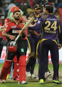 Virat Kohli and A.B. de Villiers once again delivered the goods with their bats as their Royal Challengers Bangalore romped home with 9 wickets to spare against Kolkata Knight Riders in an Indian Premier League (IPL) contest at the Eden Gardens on Monday.