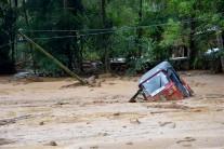The toll in torrential rains in Sri Lanka on Thursday rose to 42 as search and rescue operations for survivors continued, especially in the country's central region that was hit by landslides leaving 134 missing.