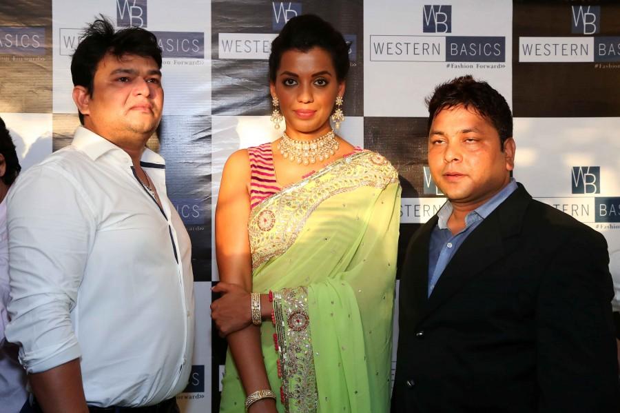 Bollywood actress Mugdha Godse inaugurates 'Western Basics' Store in Jaipur. Mugdha Godse,Mugdha Godse inaugurates 'Western Basics' Store,Western Basics Store in Jaipur,Western Basics Store,actress Mugdha Godse,Mugdha Godse pics,Mugdha Godse images,Mugdha Godse photos,Mugdha Godse stills,Mugdha Godse pictures