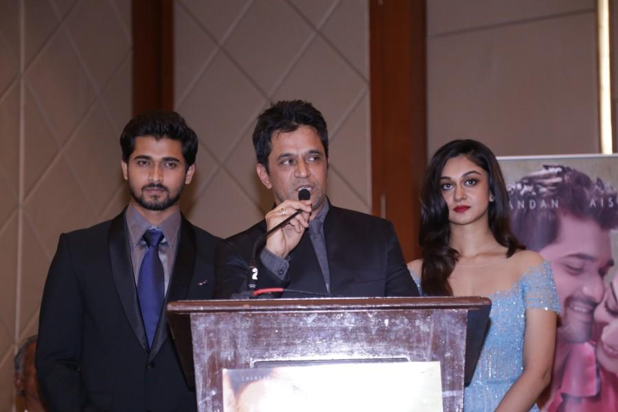 Prema Baraha Kannada andadhalin Pon Veedhiyil Tamil Bilingual Movie Launch held at the Sheraton Grand Bangalore Hotel at Brigade Gateway in Bengaluru. Kadhalin Pon Veedhiyil,Kadhalin Pon Veedhiyil Movie Launch,Shiva Rajkumar,Ambareesh,Upendra,Arjun Sarja,Arjun Sarja daughter,Jagapati Babu,Rockline Venkatesh,Dhruva Sarja,Kadhalin Pon Veedhiyil Movie Launch pics,Kadhalin Pon Veedhiyil Movie Launch images