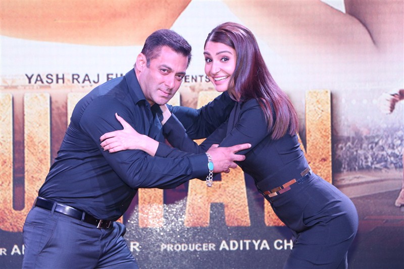 Bollywood actor Salman Khan at SULTAN Trailer Launch. Salman Khan,Salman Khan at SULTAN Trailer Launch,SULTAN Trailer,SULTAN Trailer Launch,SULTAN Trailer Launch pics,SULTAN Trailer Launch images,SULTAN Trailer Launch photos,SULTAN Trailer Launch stills,SULTAN Trailer Launch pictures,Anushka Sharma