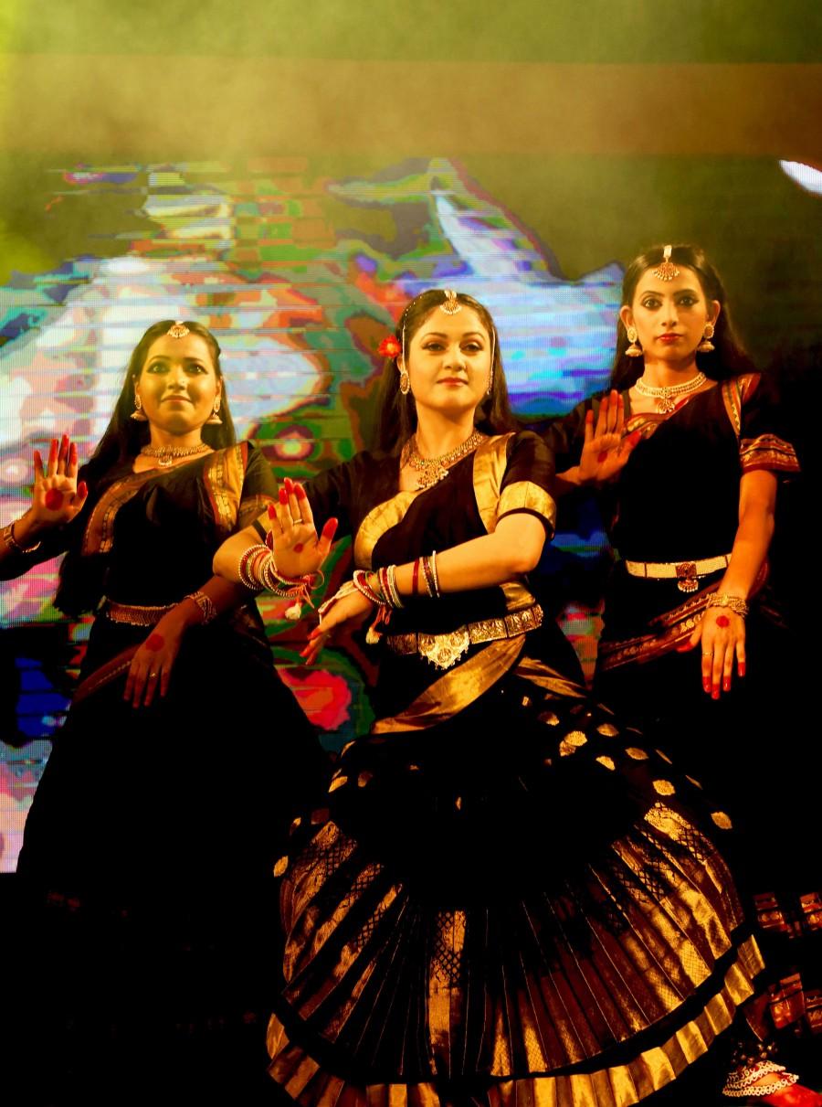 Bollywood actress Gracy Singh performs at the Maha Kumbh Mela. Gracy Singh,Gracy Singh performs at the Maha Kumbh Mela,Gracy Singh at Maha Kumbh Mela,Maha Kumbh Mela,Maha Kumbh Mela 2016,actress Gracy Singh,Gracy Singh pics,Gracy Singh images,Gracy Singh photos,Gracy Singh stills,Gracy Singh pictures