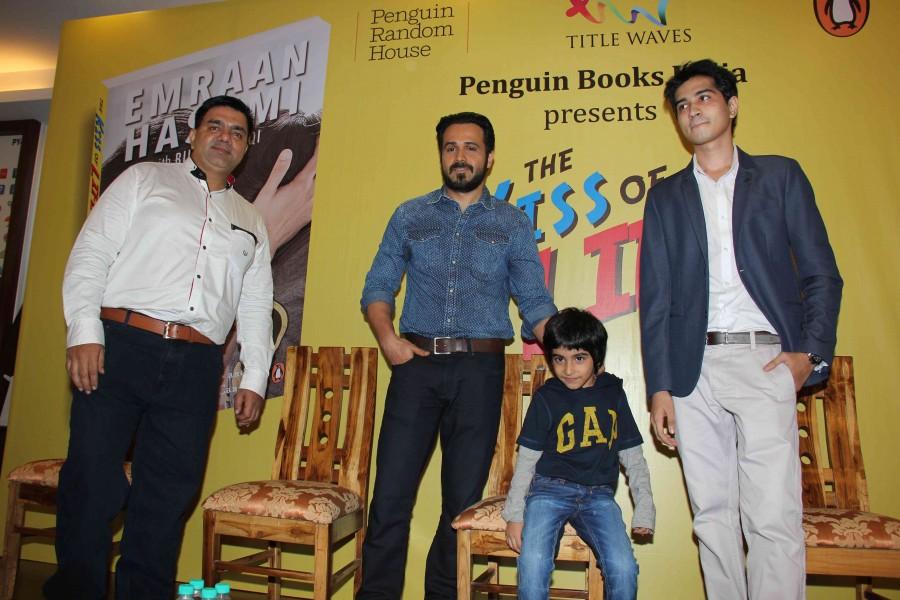 Bollywood actor Emraan Hashmi releases the book Emraan Hashmi,actor Emraan Hashmi,the kiss of life,the kiss of life book,Emraan Hashmi releases the kiss of life,Emraan Hashmi pics,Emraan Hashmi images,Emraan Hashmi photos,Emraan Hashmi stills,Emraan Hashmi pictures