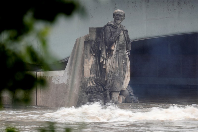 The River Seine bursts its banks after four days of non-stop rain, causing flooding in Paris and beyond. River Seine,Paris on flood alert,Paris flood alert,Floods inundate France,flooding in Paris,Paris non-stop rain