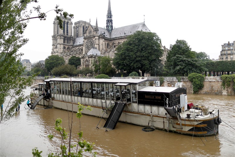 The River Seine bursts its banks after four days of non-stop rain, causing flooding in Paris and beyond. River Seine,Paris on flood alert,Paris flood alert,Floods inundate France,flooding in Paris,Paris non-stop rain