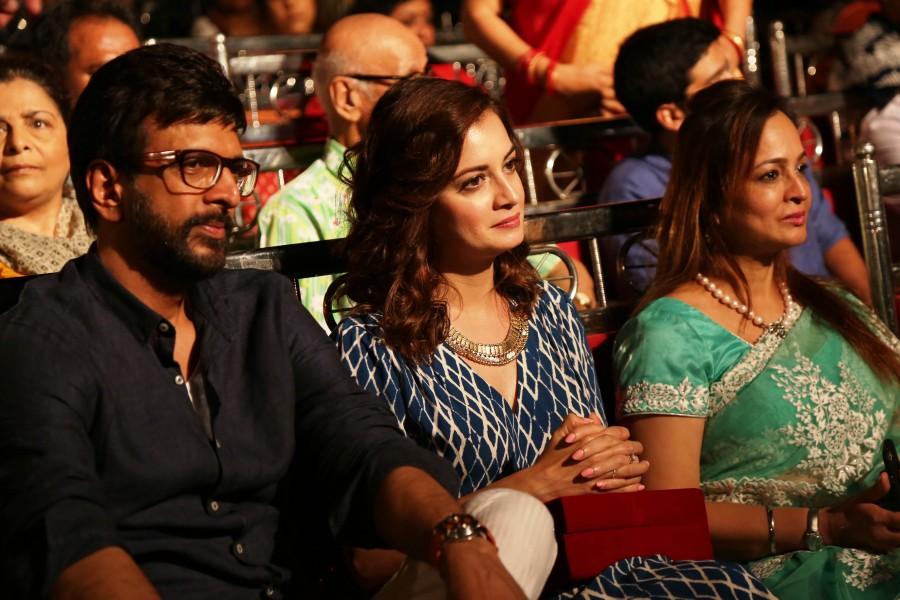 Celebs like Sanjay Dutt, Asif Bhamla, Zarine Khan, Jackie Shroff, Sanjay Nirupam, Poonam Mahajan, Priya Dutt, Smita Thackeray, Sonu Sood, Raveena Tandon, Dia Mirza, Sooraj Pancholi among others at the Bhamla Foundation's World Environment Day event on Carter Road event. Bhamla Foundation's World Environment Day event,World Environment Day,World Environment Day event,World Environment Day 2016,Sanjay Dutt,Asif Bhamla,Zarine Khan,Jackie Shroff,Sanjay Nirupam,Poonam Mahajan,Priya Dutt,Smita Thackeray,Sonu Sood,Raveena