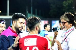 Virat Kohli,Abhishek Bachchan,Celebrity Clasico 2016,Ranbir Kapoor,Aditya Roy Kapur,Shoojit Sircar,Raj Kundra,Mahendra Singh Dhoni,R. Ashwin,Shikhar Dhawan,Harbhajan Singh,Yuvraj Singh