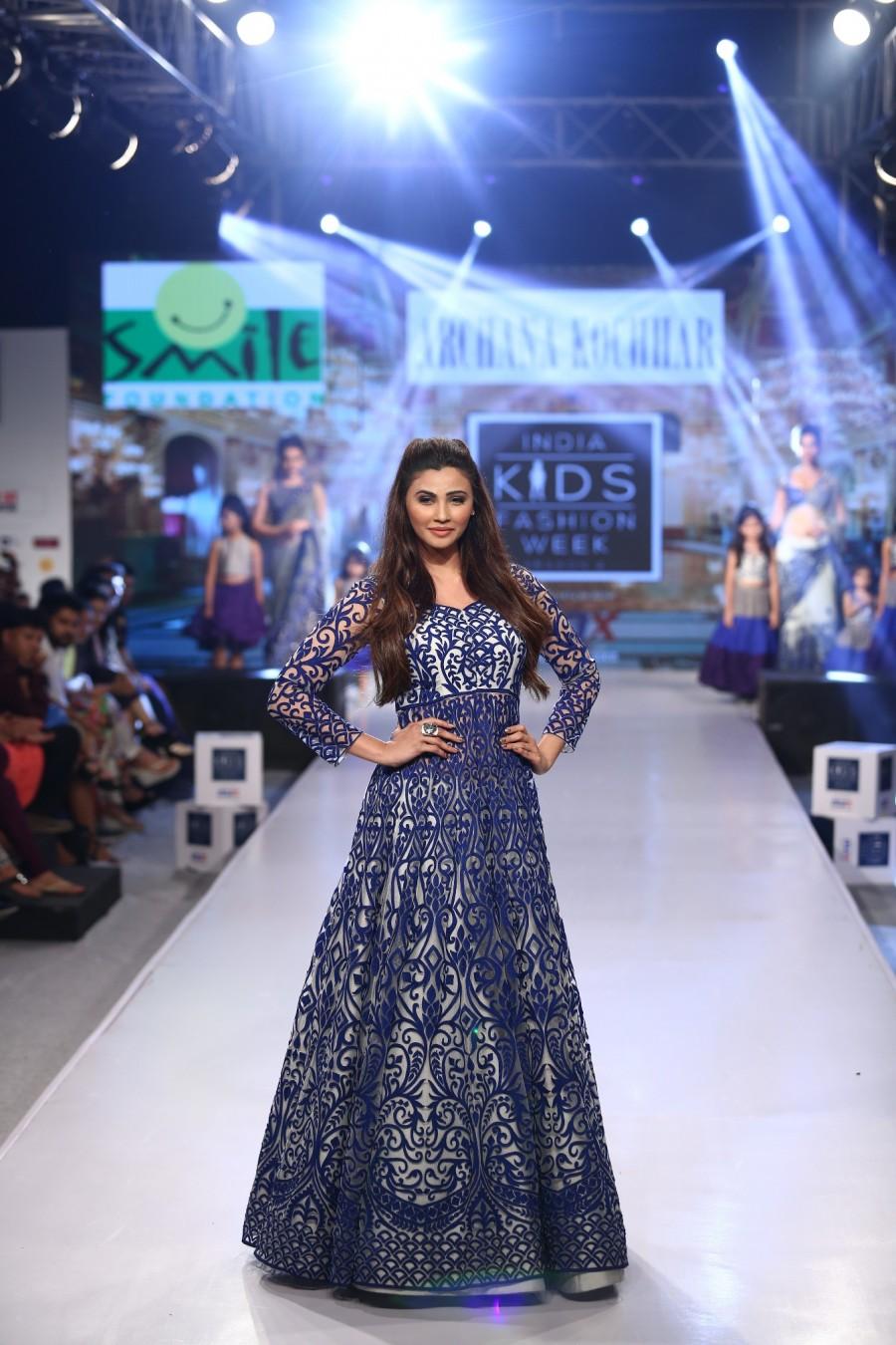 Celebs like Daisy Shah, Madhurima Tuli, Mika Singh, Kartik Aryan and many more dazzled the ramp at India Kids Fashion Week 2016. India Kids Fashion Week,India Kids Fashion Week Grand Finale,India Kids Fashion Week 2016,India Kids Fashion Week 2016 Grand Finale,Daisy Shah,Madhurima Tuli,Mika Singh,Kartik Aryan,Pia Bajpai