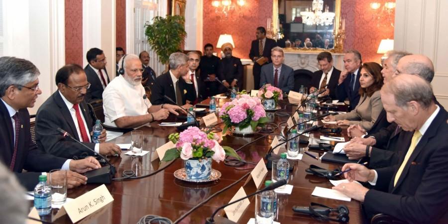 Prime Minister Narendra Modi, who is in the US on the fourth leg of his five-nation tour, met the heads of US think tanks. Narendra Modi,PM Narendra Modi,Prime Minister Narendra Modi,Narendra Modi with American think tanks,Narendra Modi in US,Modi in US,US think tanks
