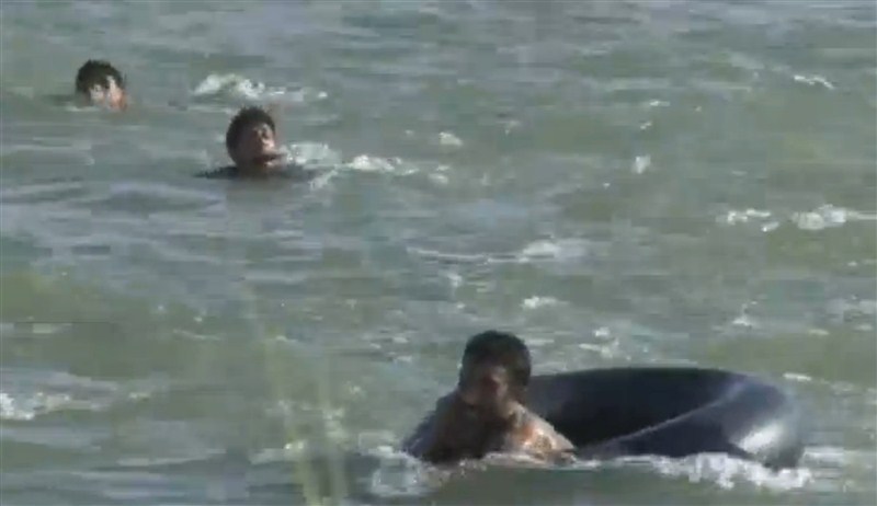 A boat carrying fleeing civilians across a river from Falluja sank, killing at least four people, as pro-Baghdad forces almost completely encircled the Islamic State stronghold. Islamic State Militants,Islamic State,Civilians Fleeing Fallujah,Fleeing Fallujah,Falluja sank,pro-Baghdad,Islamic State stronghold