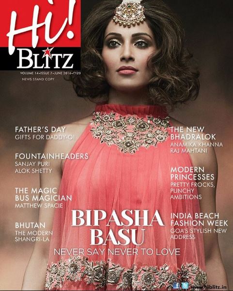 After actress Kangana Ranaut and Priyanka Chopra flaunted the short hair look, newly married star Bipasha Basu too has tried the hairstyle. Bipasha Basu,Bipasha Basu gets a short hair,Bipasha Basu new hair makeover,Bipasha Basu new hair style,Bipasha Basu new pics,Bipasha Basu new images,Bipasha Basu new photos,Bipasha Basu new stills,Bipasha Basu new pictures,Bipasha Basu hairstyle,bipasha h